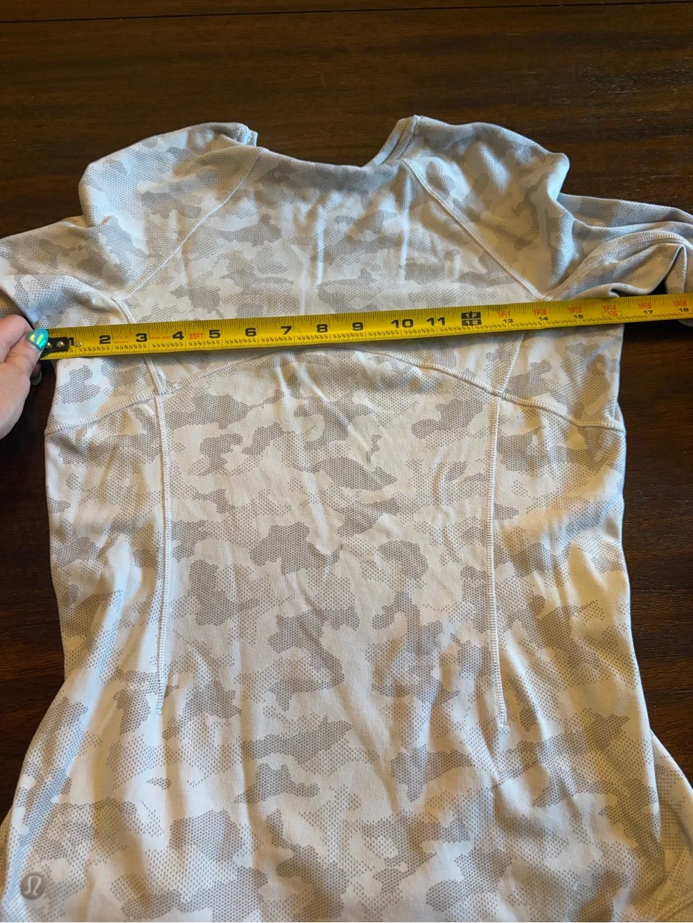 Lululemon Long Sleeve Running Top Size 6 Gray White Camo